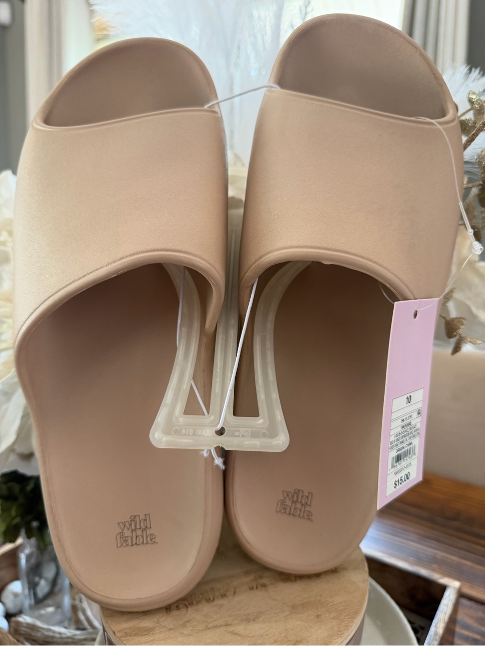 Wild Fable Womens Robbie Slide Sandals beige Size 10 New
